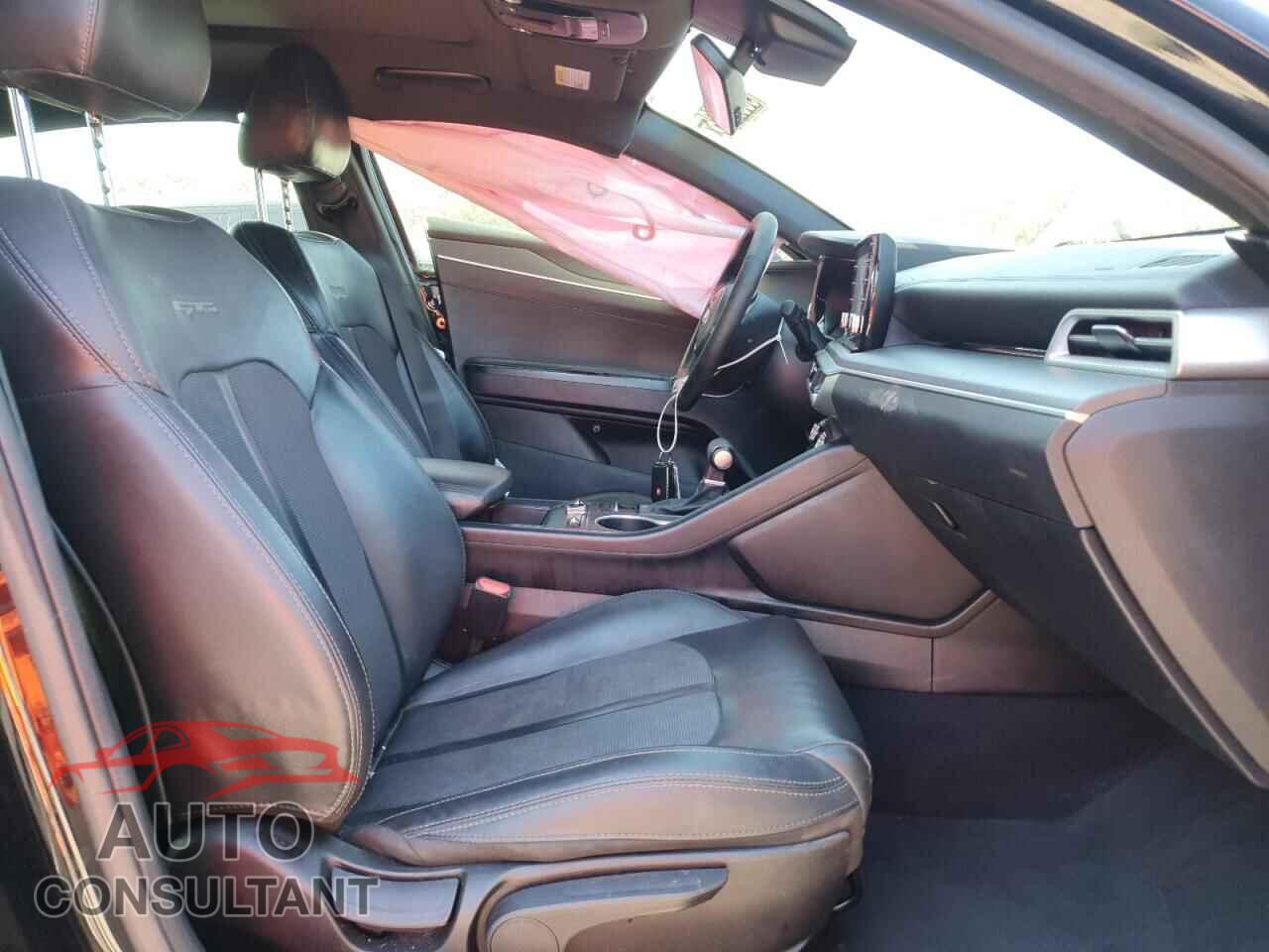 KIA K5 2021 - 5XXG64J23MG061481