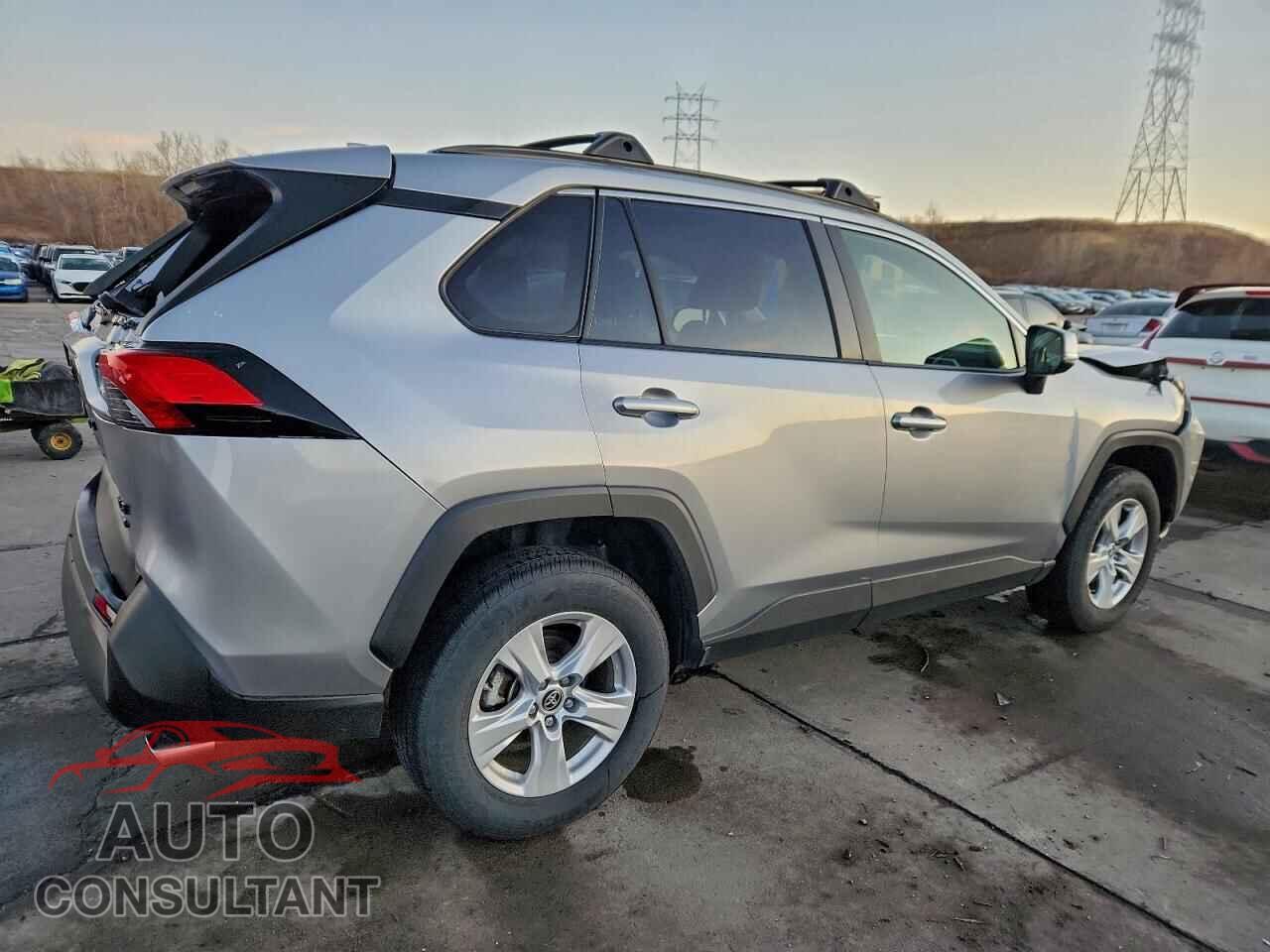 TOYOTA RAV4 2019 - JTMP1RFV2KD524183