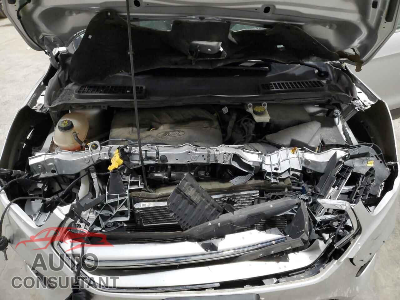 FORD ESCAPE 2017 - 1FMCU9GD0HUE28505
