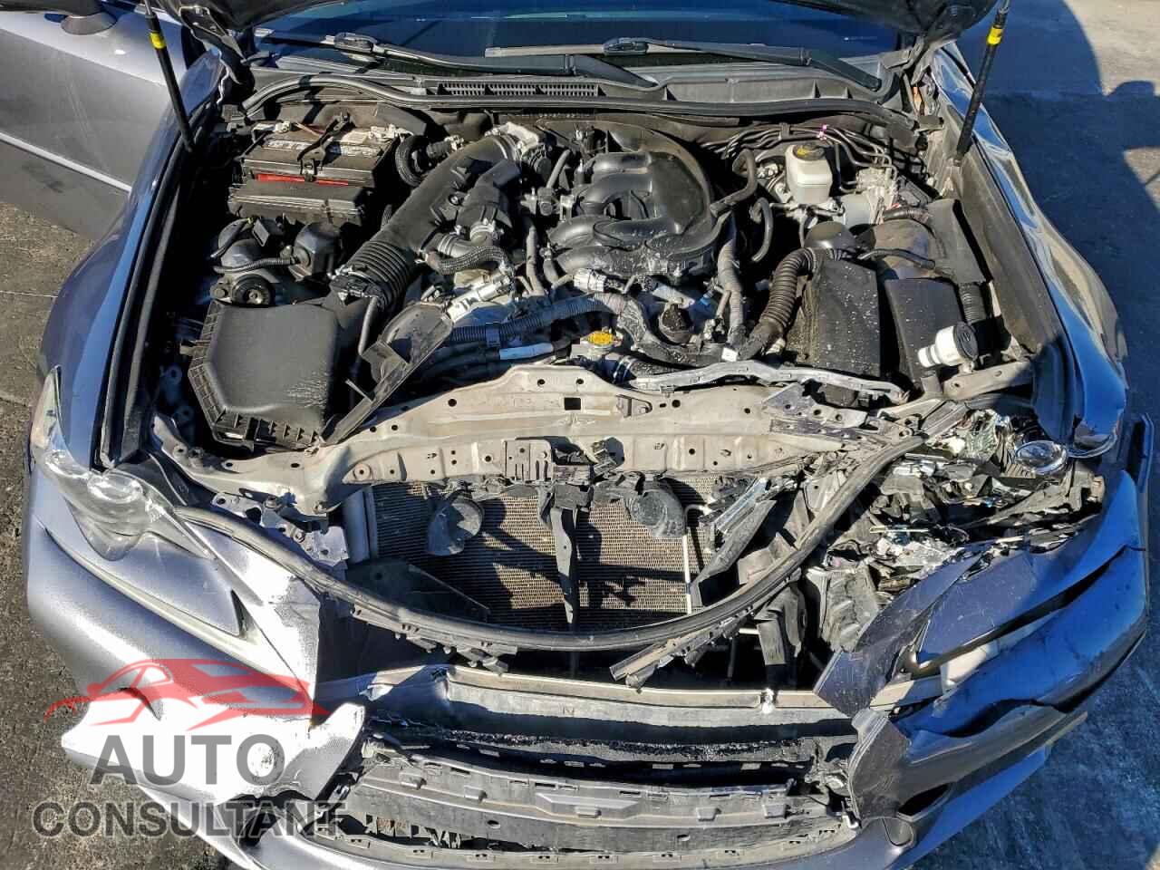 LEXUS IS 2015 - JTHBE1D29F5015201