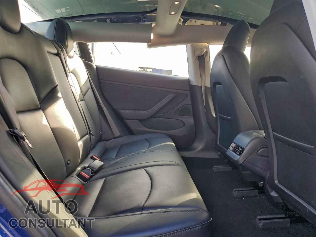 TESLA MODEL 3 2018 - 5YJ3E1EA1JF004678