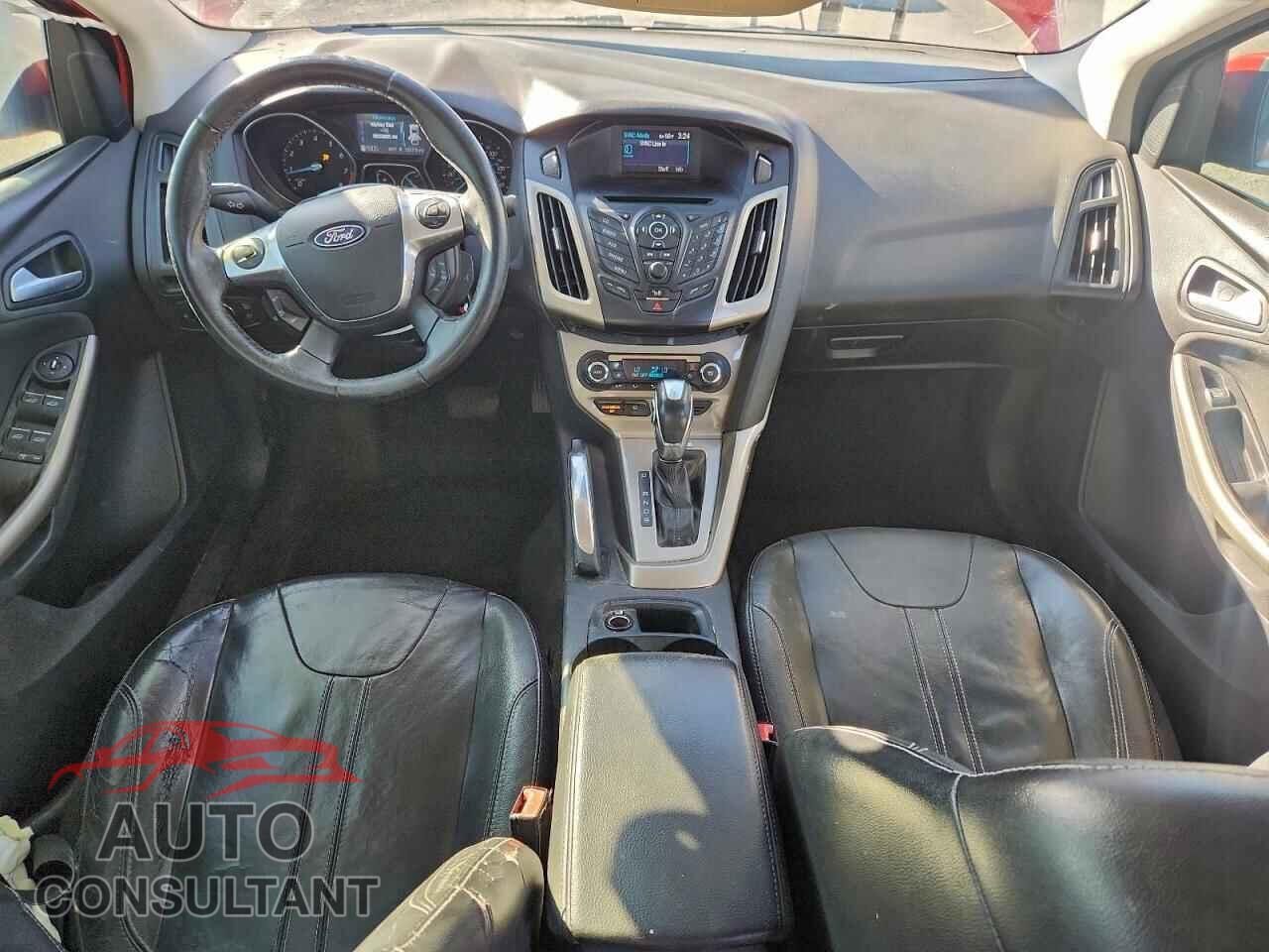 FORD FOCUS 2012 - 1FAHP3H24CL358572