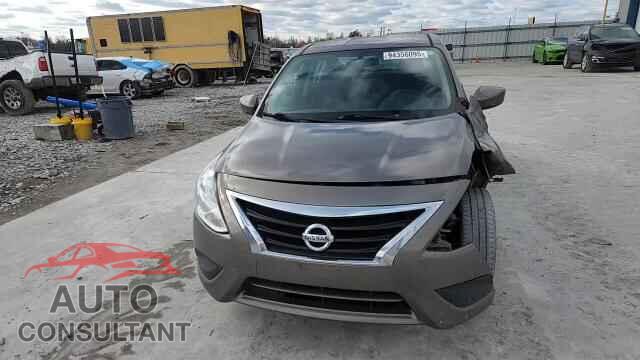 NISSAN VERSA 2017 - 3N1CN7APXHL856488
