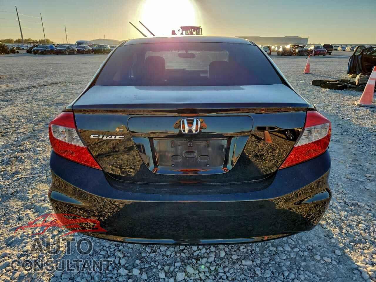 HONDA CIVIC 2012 - 2HGFB2F56CH594873