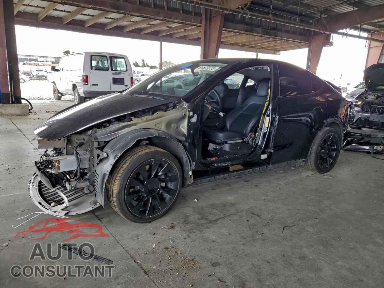TESLA MODEL Y 2021 - 5YJYGDED2MF122884
