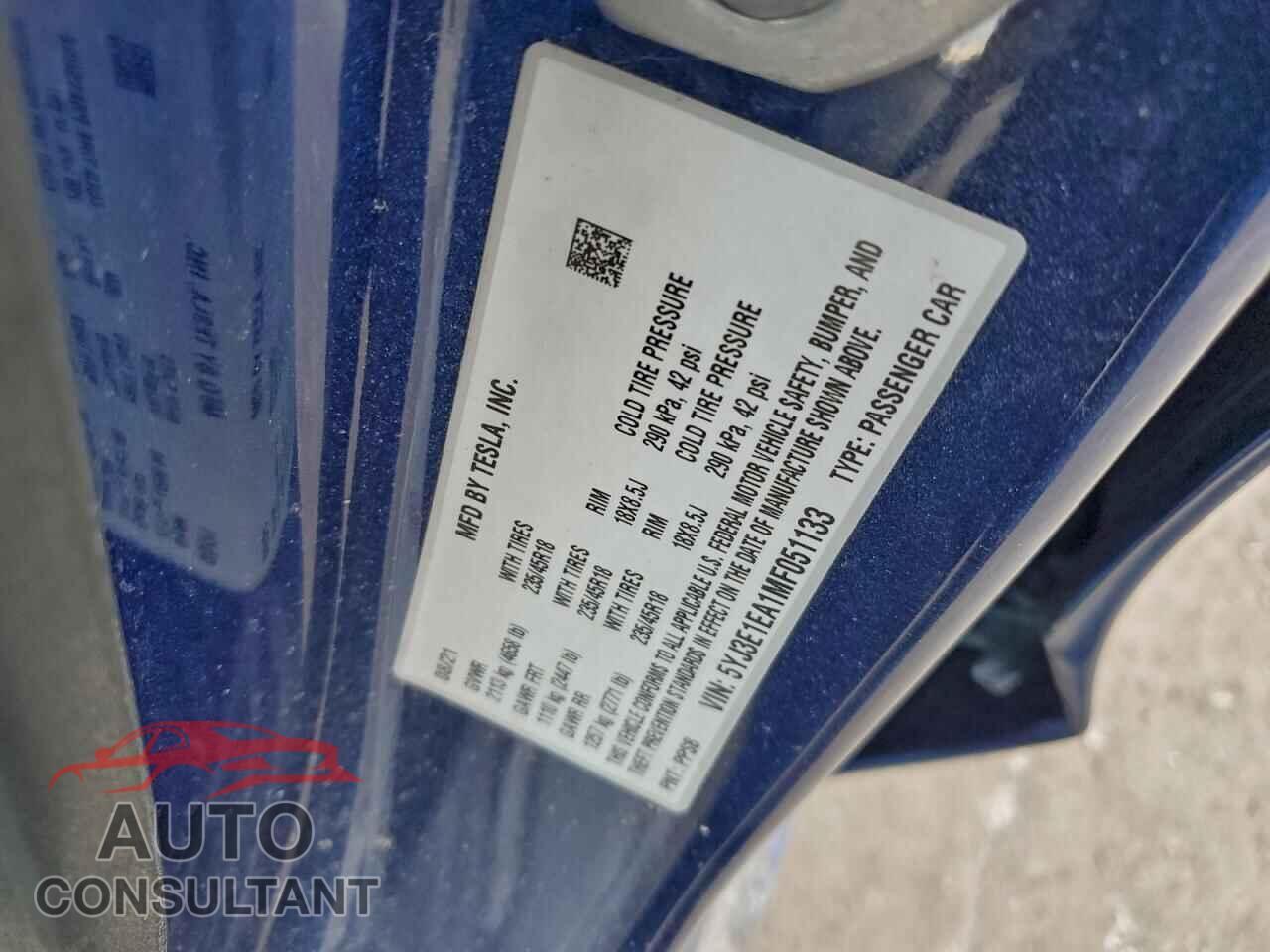 TESLA MODEL 3 2021 - 5YJ3E1EA1MF051133