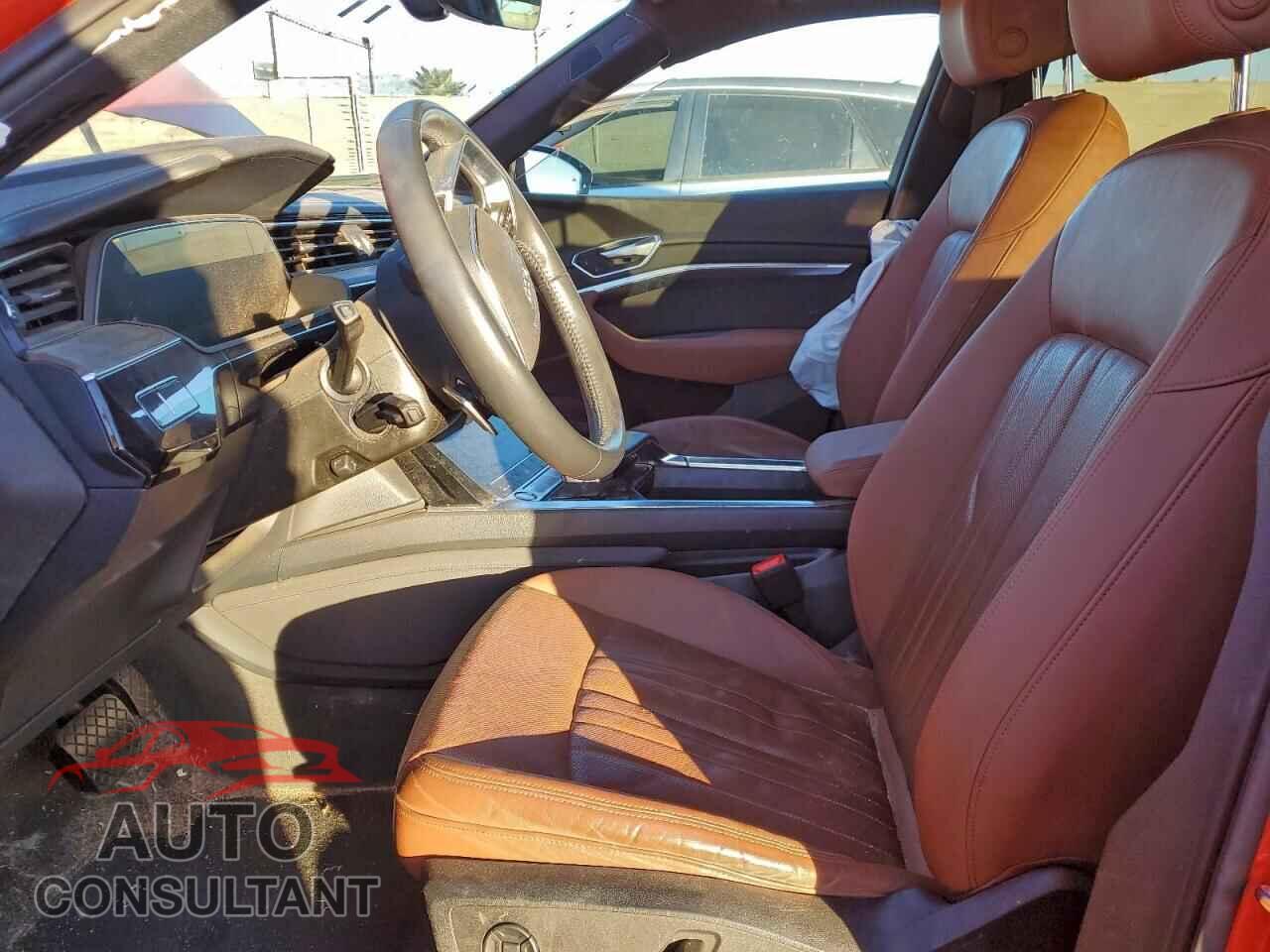 AUDI E-TRON 2019 - WA1LAAGE2KB014503