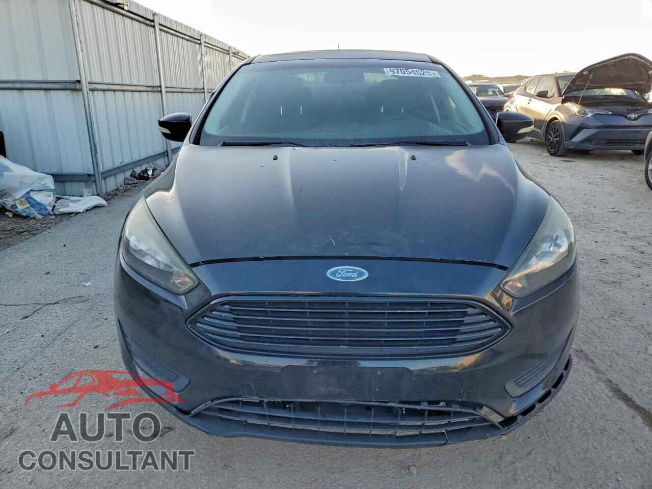 FORD FOCUS 2017 - 1FADP3FE4HL328801