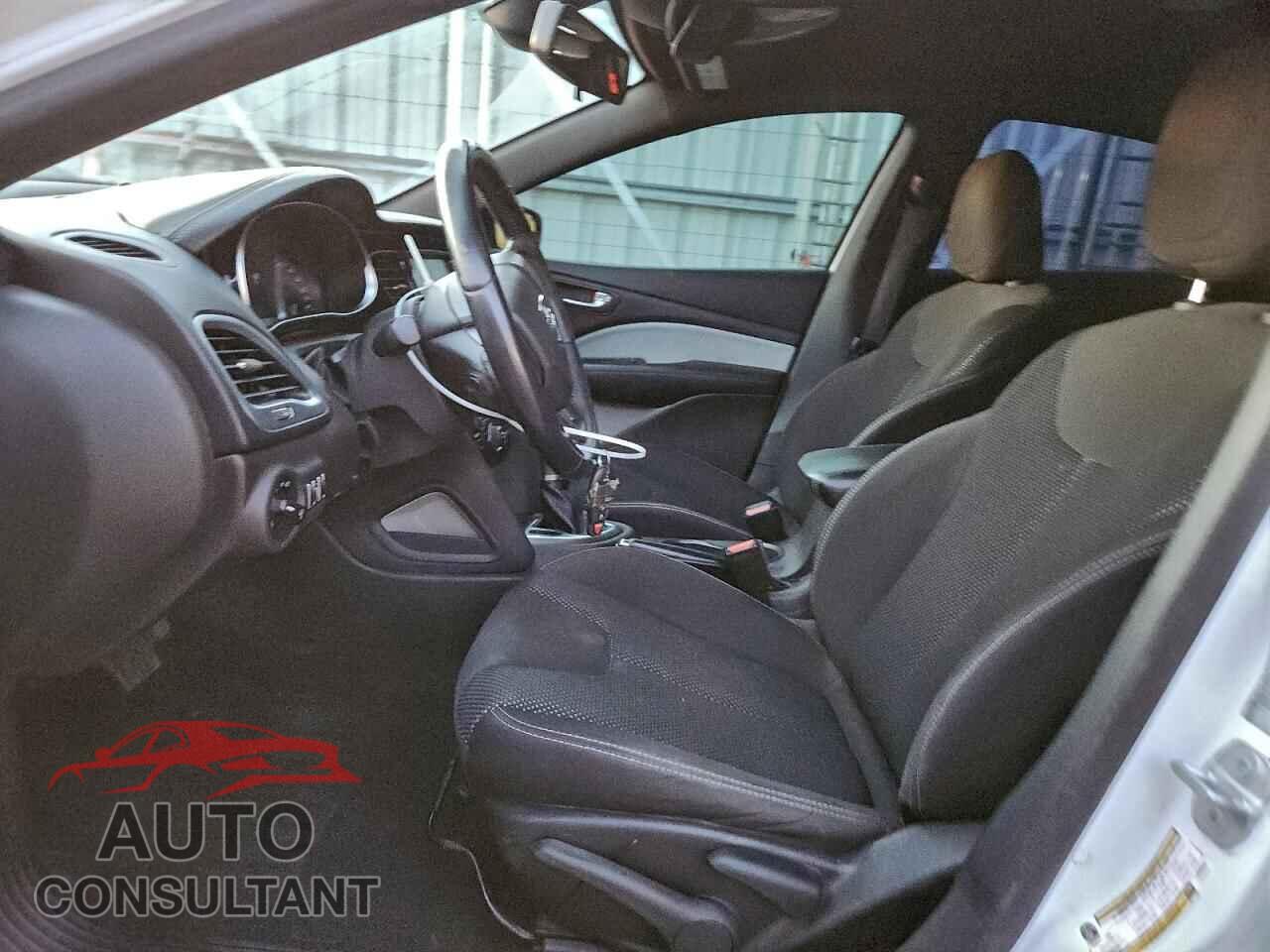 DODGE DART 2015 - 1C3CDFBBXFD390565