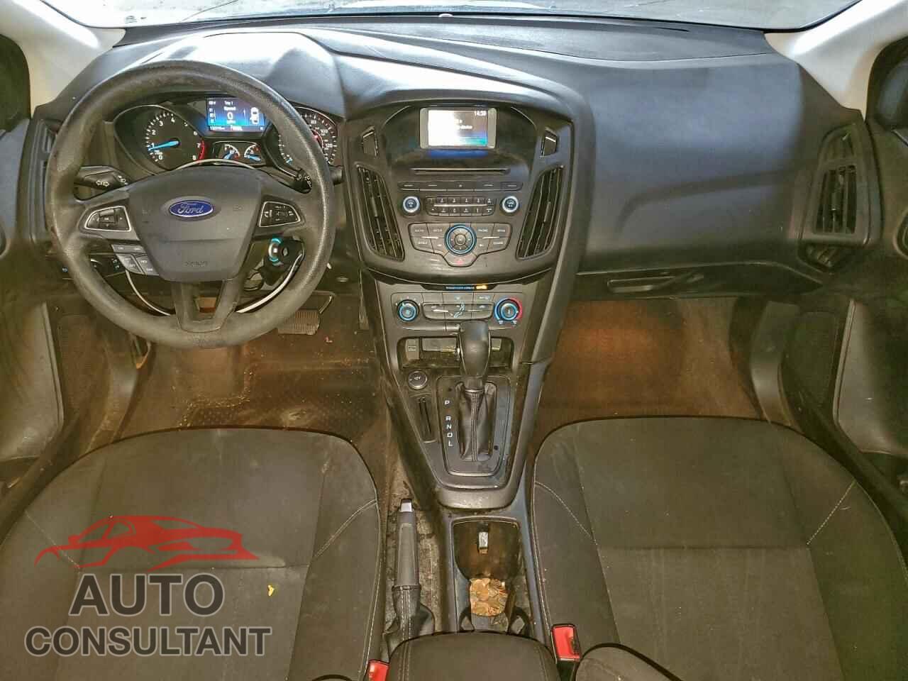 FORD FOCUS 2017 - 1FADP3F23HL343912