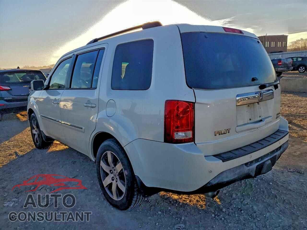 HONDA PILOT 2012 - 5FNYF4H90CB018161
