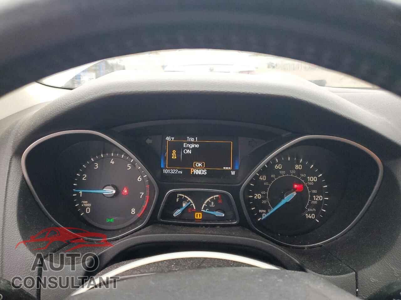 FORD FOCUS 2015 - 1FADP3F23FL232256