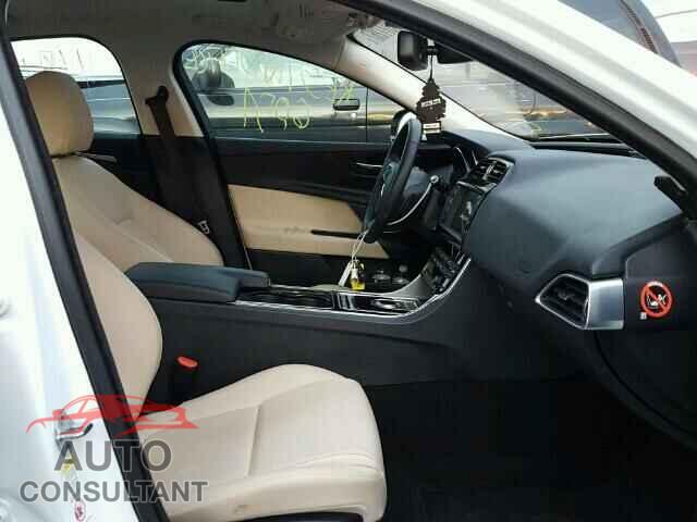 JAGUAR XE 2017 - SAJAR4BG1HA947762