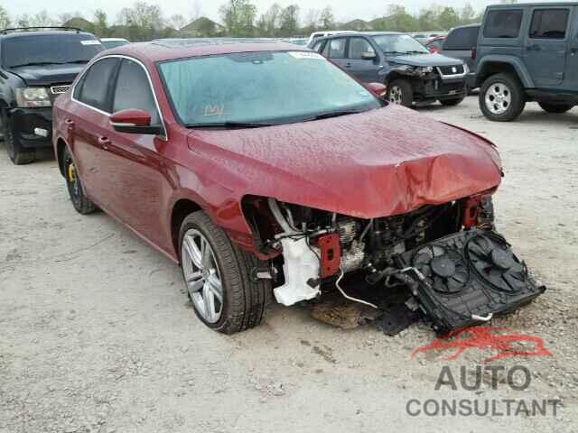 VOLKSWAGEN PASSAT 2015 - 1VWBV7A34FC074781