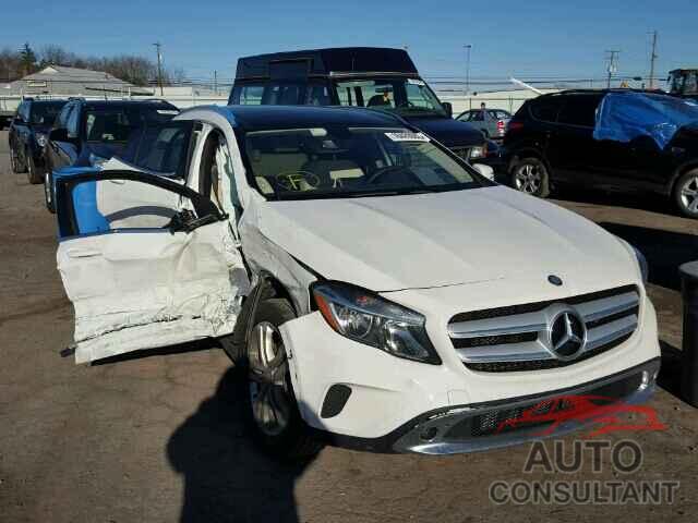 MERCEDES-BENZ GLK250 2015 - WDCTG4GB6FJ126951