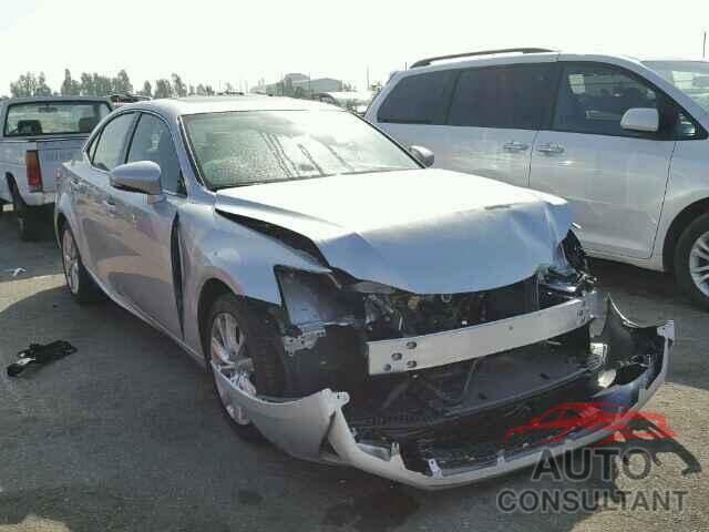 LEXUS IS200 2016 - JTHBA1D22G5011052