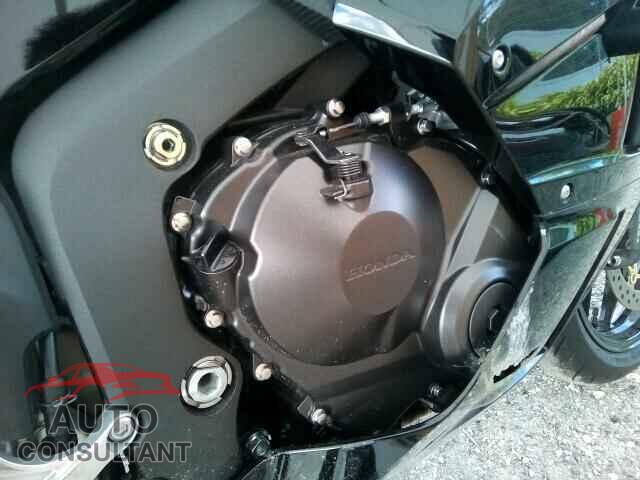 HONDA CBR CYCLE 2015 - JH2PC4004FK800480