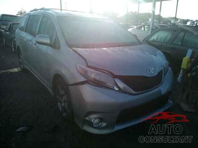 TOYOTA SIENNA 2015 - 5TDXK3DC5FS637695