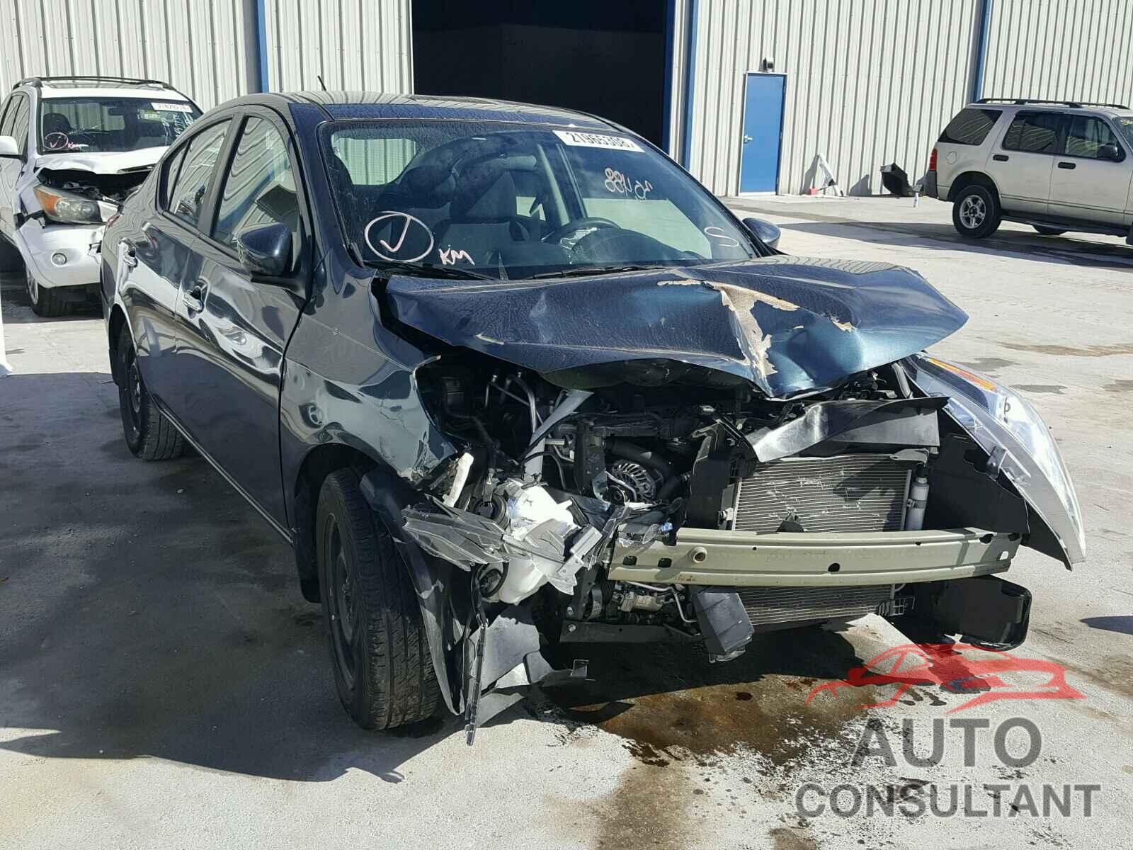 NISSAN VERSA 2015 - 3N1CN7AP2FL922996