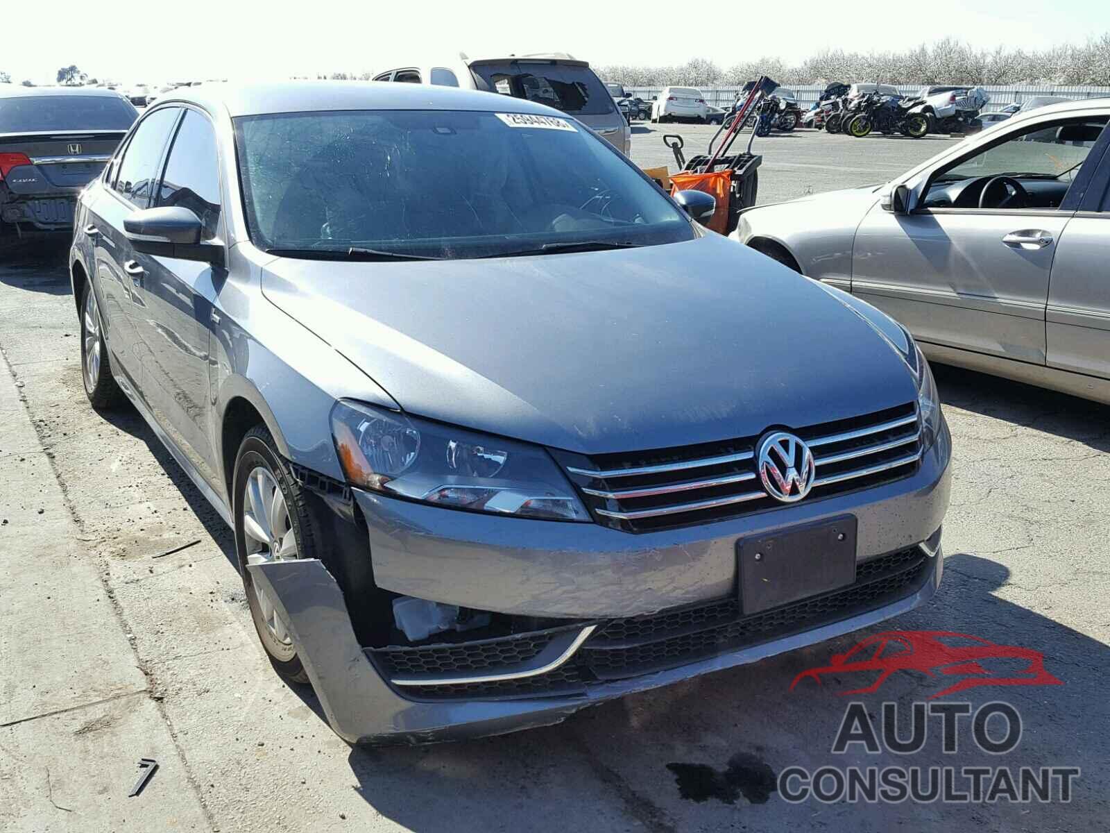 VOLKSWAGEN PASSAT 2015 - 1VWAT7A31FC039827