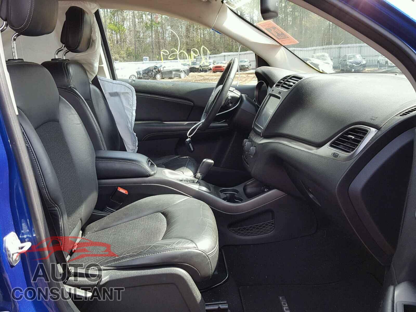 DODGE JOURNEY 2015 - 3C4PDCGG1FT712875