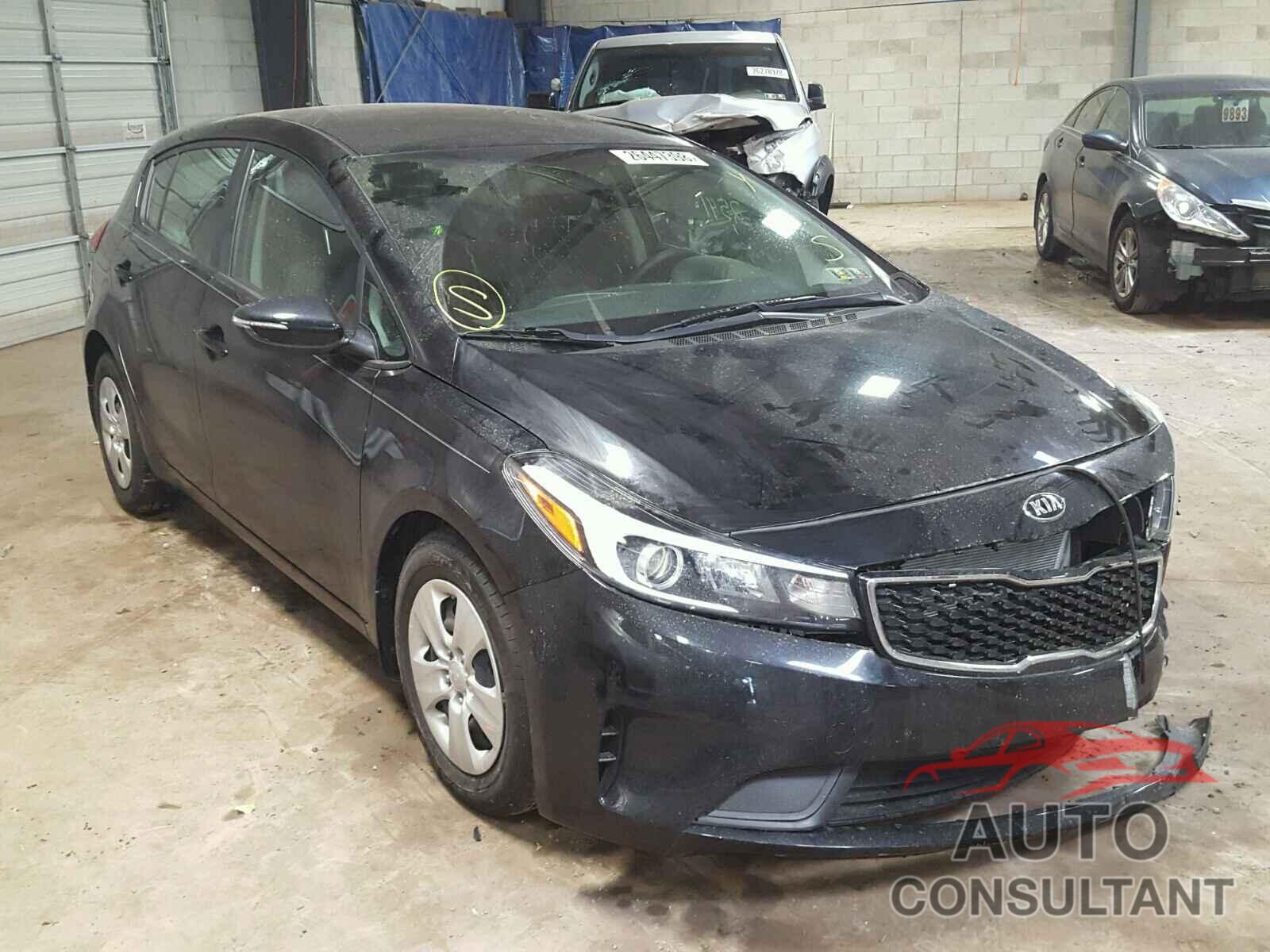 KIA FORTE 2017 - KNAFK5A81H5684817