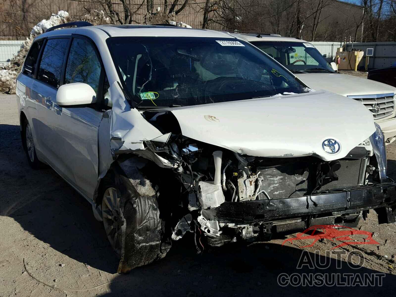 TOYOTA SIENNA 2015 - 5TDDK3DC6FS101003