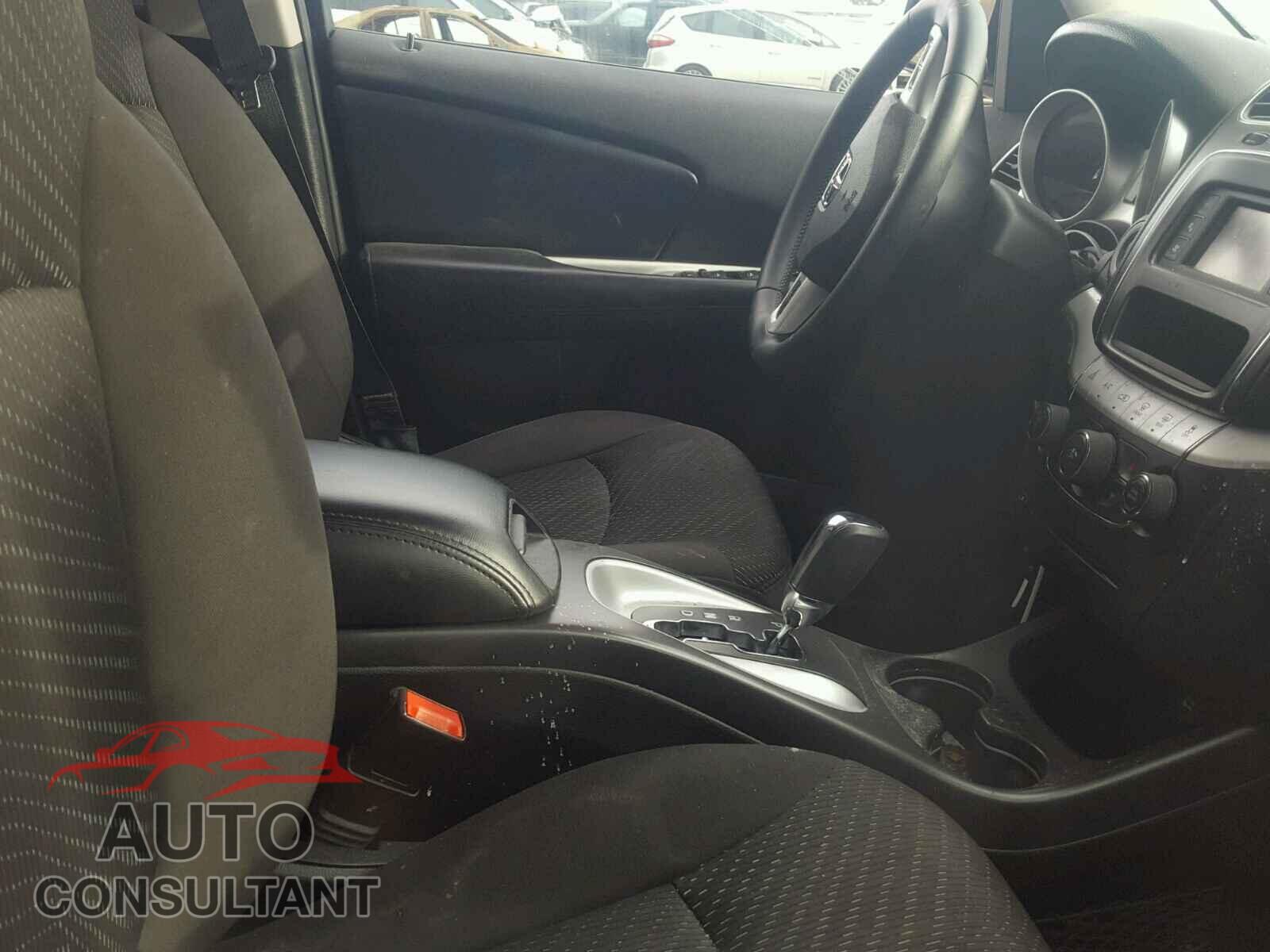 DODGE JOURNEY 2015 - 3C4PDCAB1FT738678