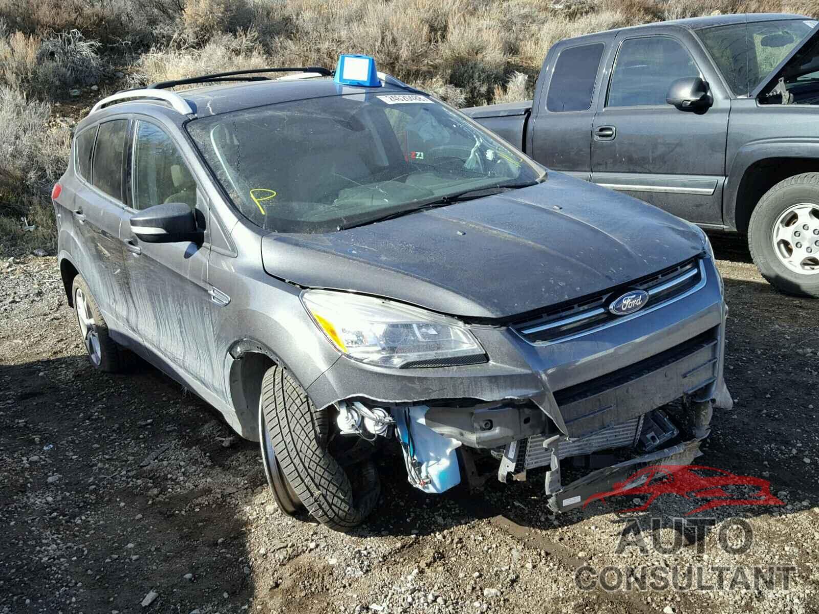 FORD ESCAPE 2015 - 1FMCU9J99FUC64267