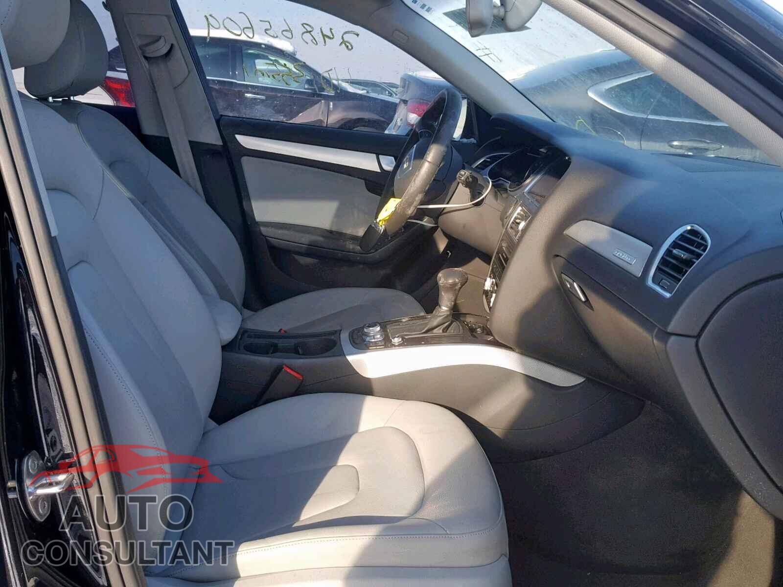AUDI A4 2014 - WAUFFAFL9EA089405