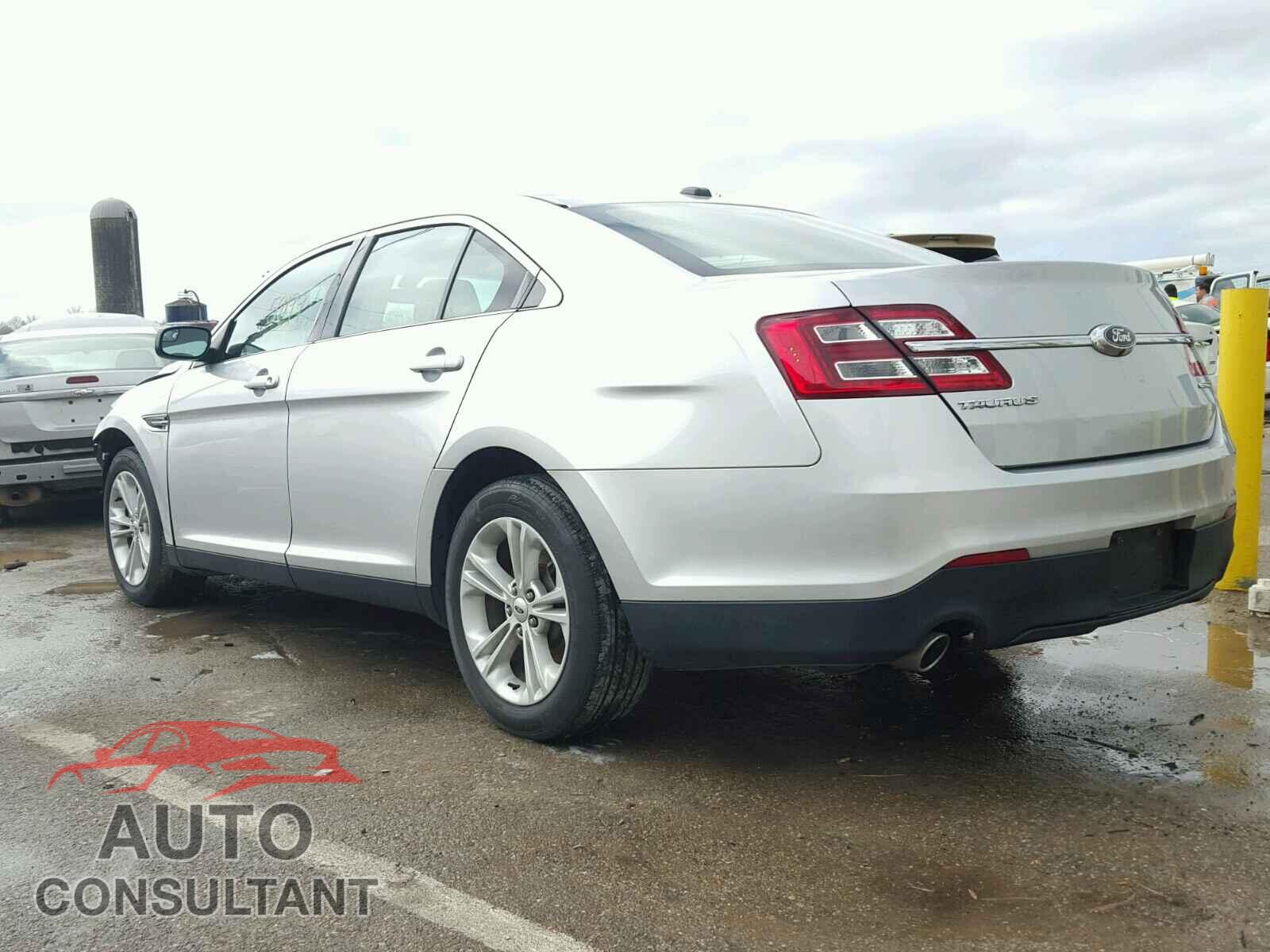 FORD TAURUS 2015 - 1FAHP2D87FG132074