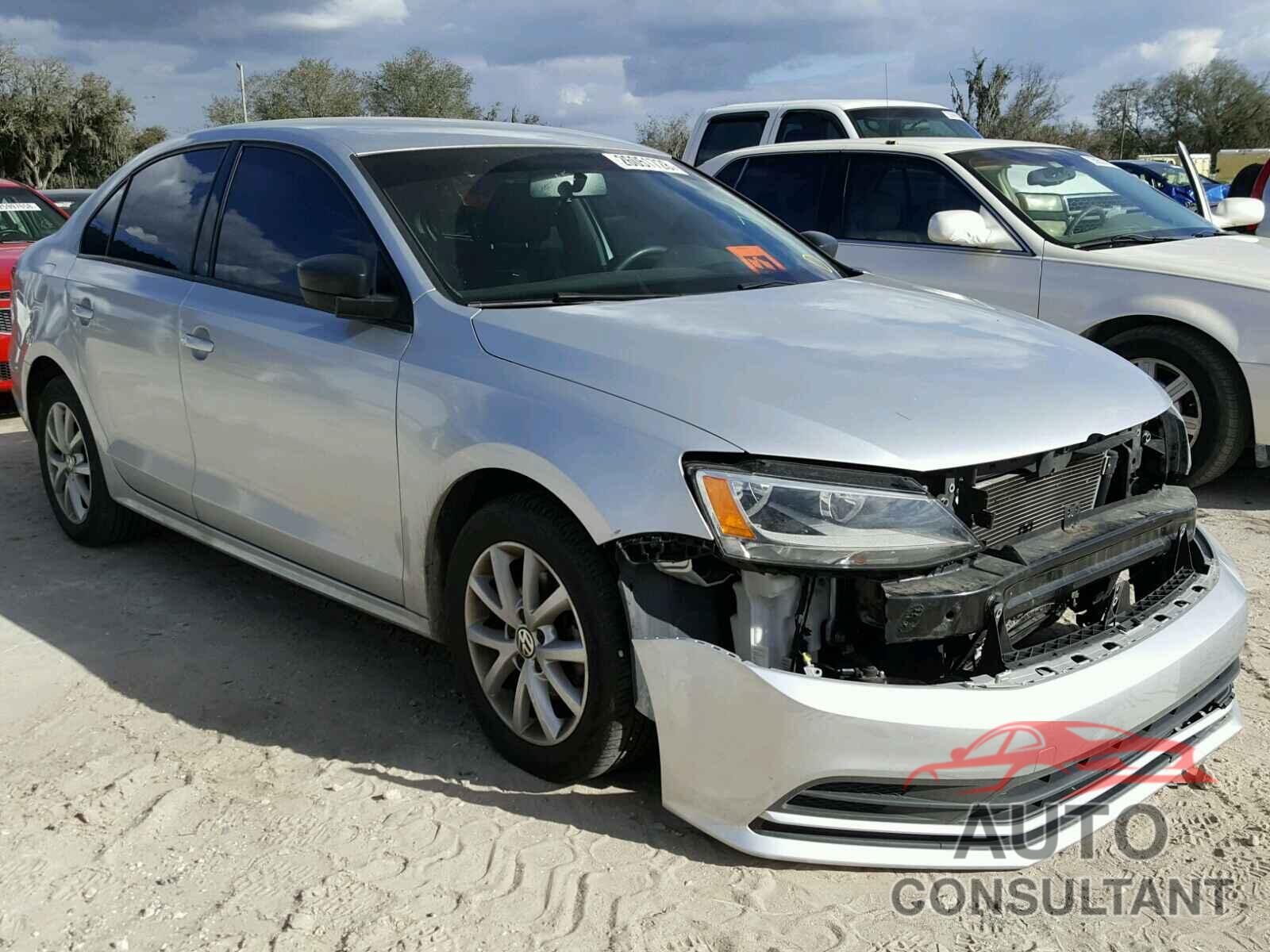 VOLKSWAGEN JETTA 2015 - 3VWD17AJ7FM258811