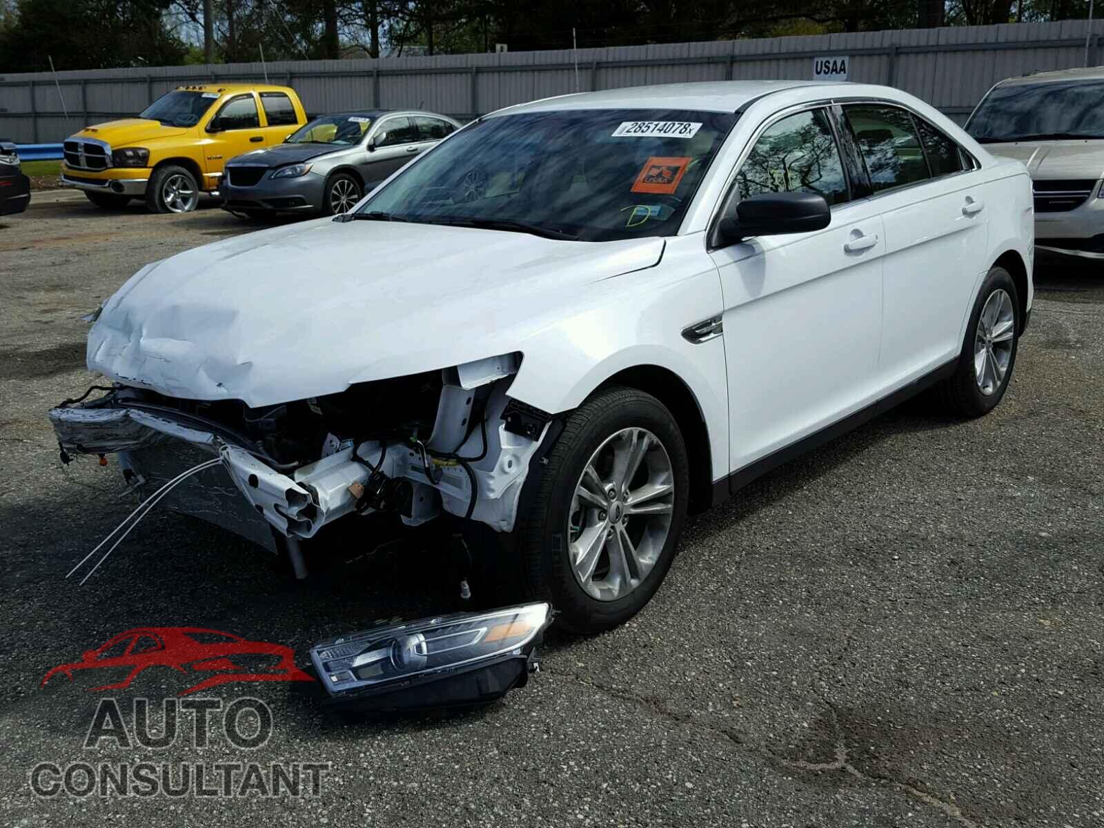 FORD TAURUS 2017 - 1FAHP2D83HG128655