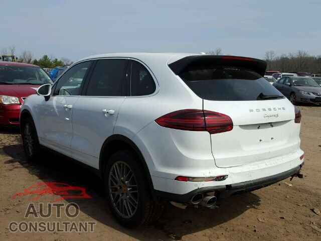 PORSCHE CAYENNE 2016 - WP1AB2A29GLA93876