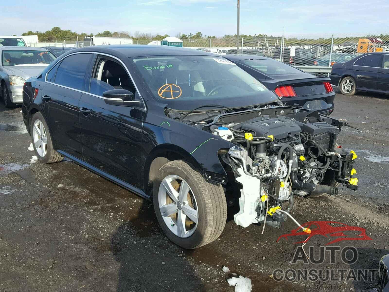 VOLKSWAGEN PASSAT 2015 - 1VWAT7A31FC094567