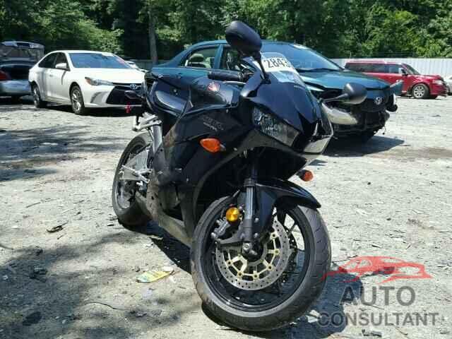 HONDA CBR CYCLE 2015 - JH2PC4009FK800961