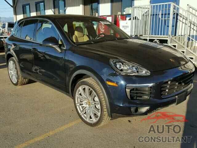 PORSCHE CAYENNE 2017 - WP1AB2A23HLA50314