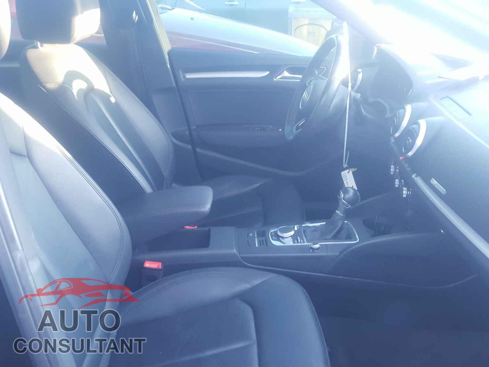 AUDI A3 2017 - WAUAUGFF9H1032932