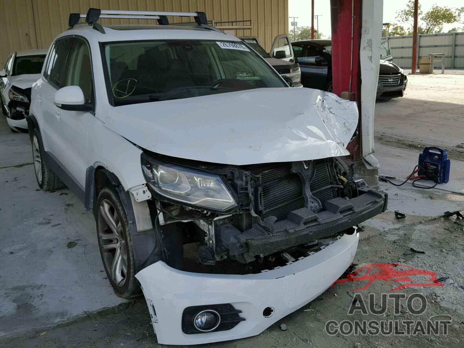 VOLKSWAGEN TIGUAN 2016 - WVGAV7AX1GW595728