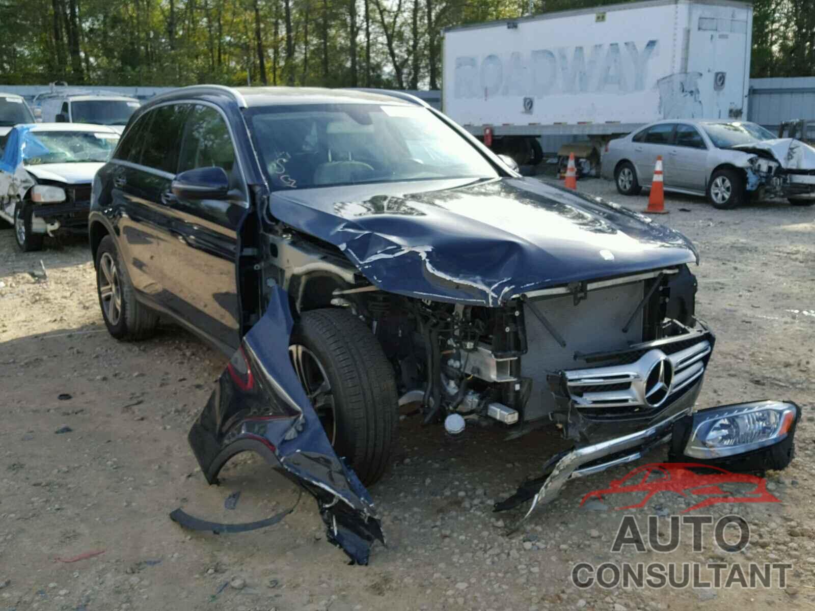MERCEDES-BENZ GLC300 2016 - WDC0G4JB0GF114245
