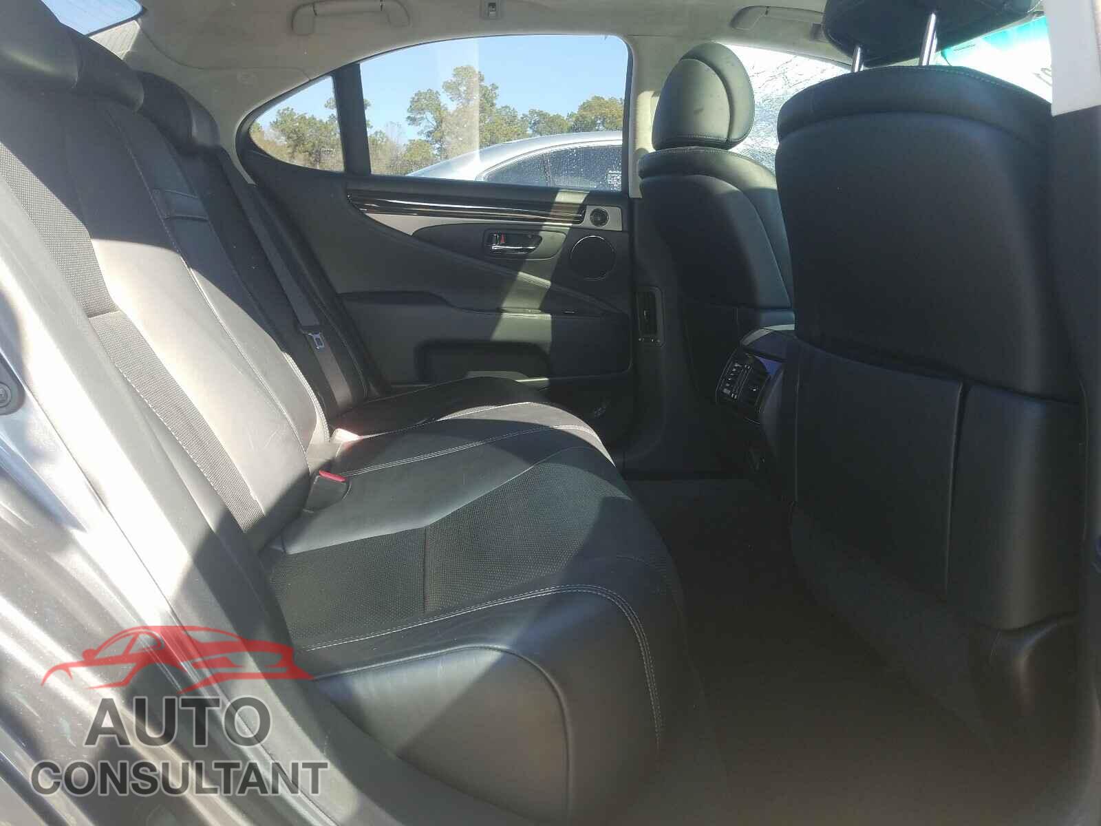 LEXUS LS460 2016 - JTHBL5EFXD5124536