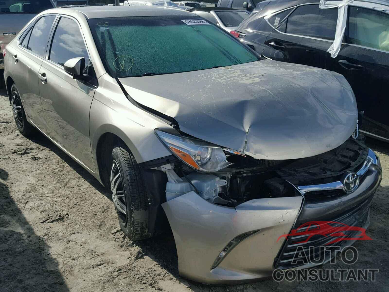 TOYOTA CAMRY 2015 - 4T4BF1FKXFR495039