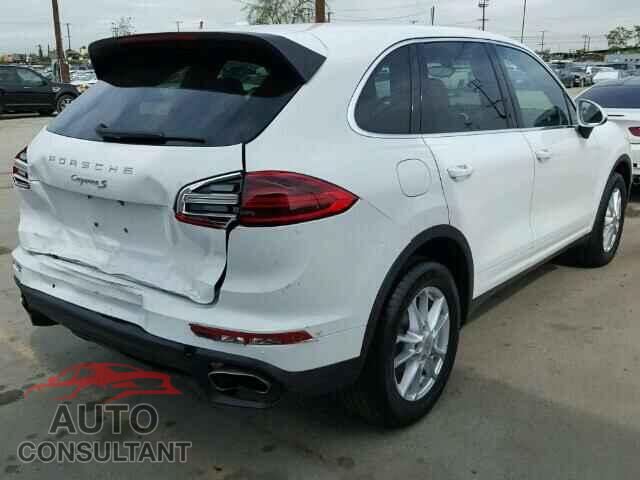 PORSCHE CAYENNE 2016 - WP1AA2A2XGLA04495