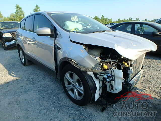 FORD ESCAPE 2015 - 1FMCU0GX5FUB04940