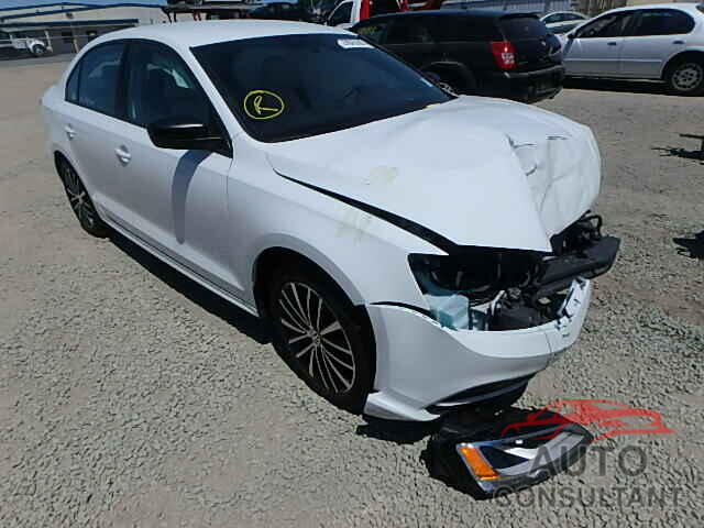 VOLKSWAGEN JETTA 2015 - 3VWD17AJ4FM203653
