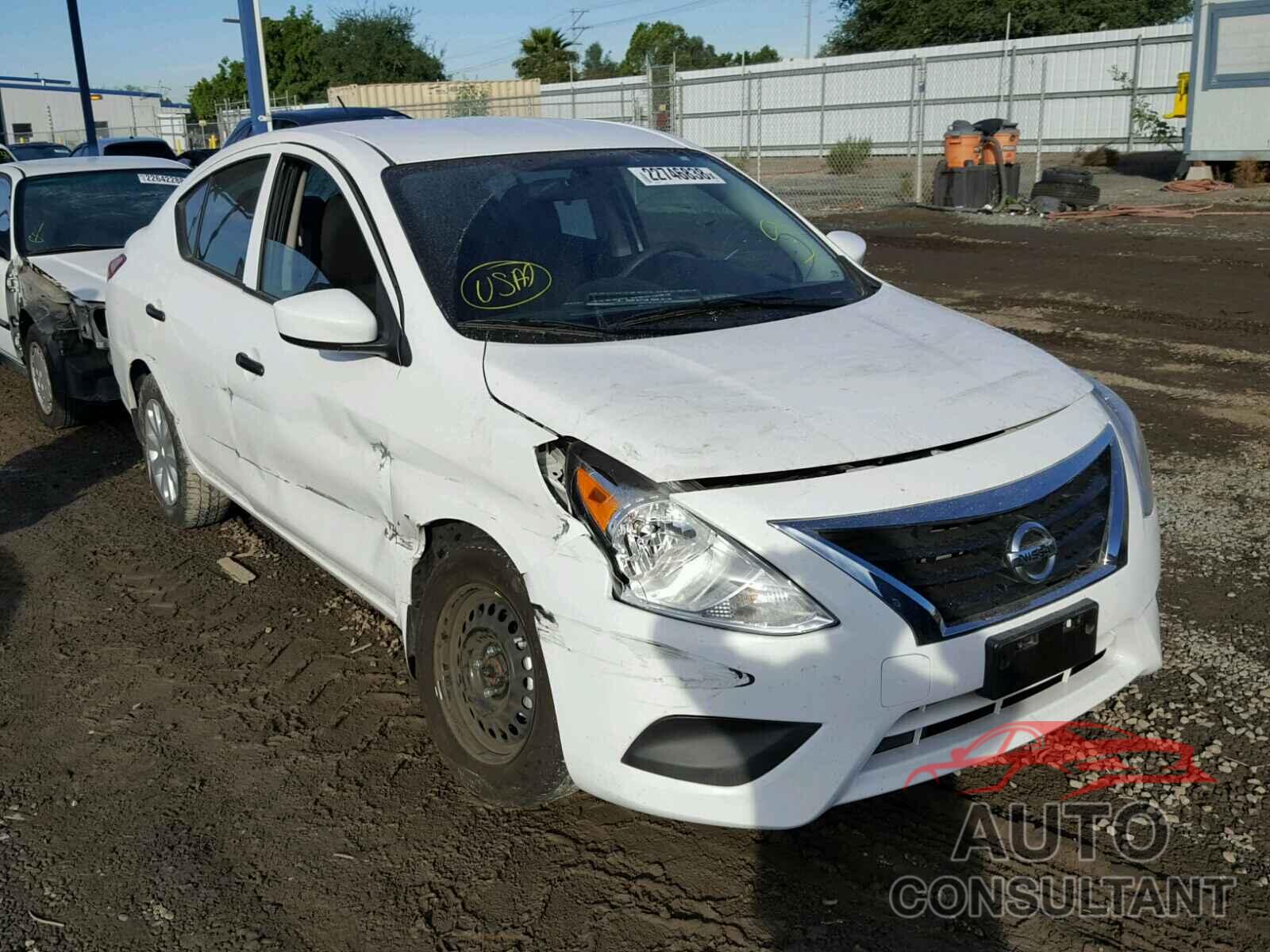 NISSAN VERSA 2017 - 3N1CN7AP4HL808405