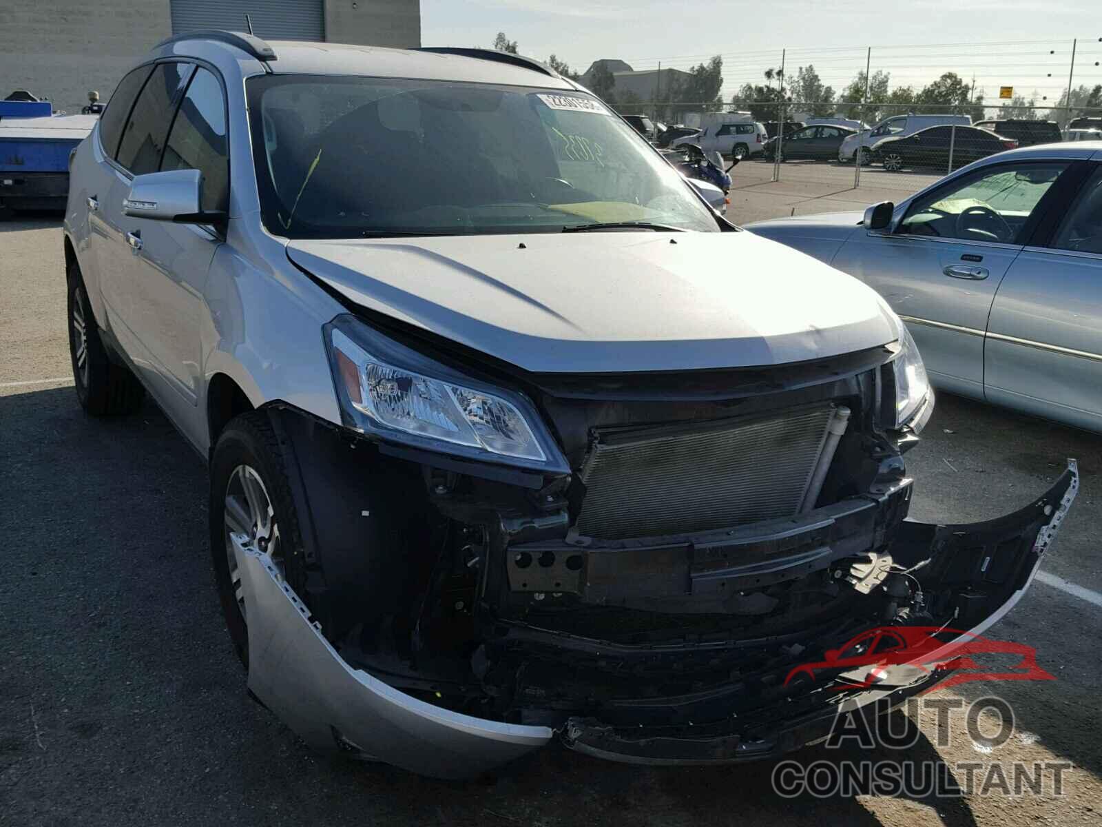 CHEVROLET TRAVERSE 2015 - 1GNKRHKD8FJ267300