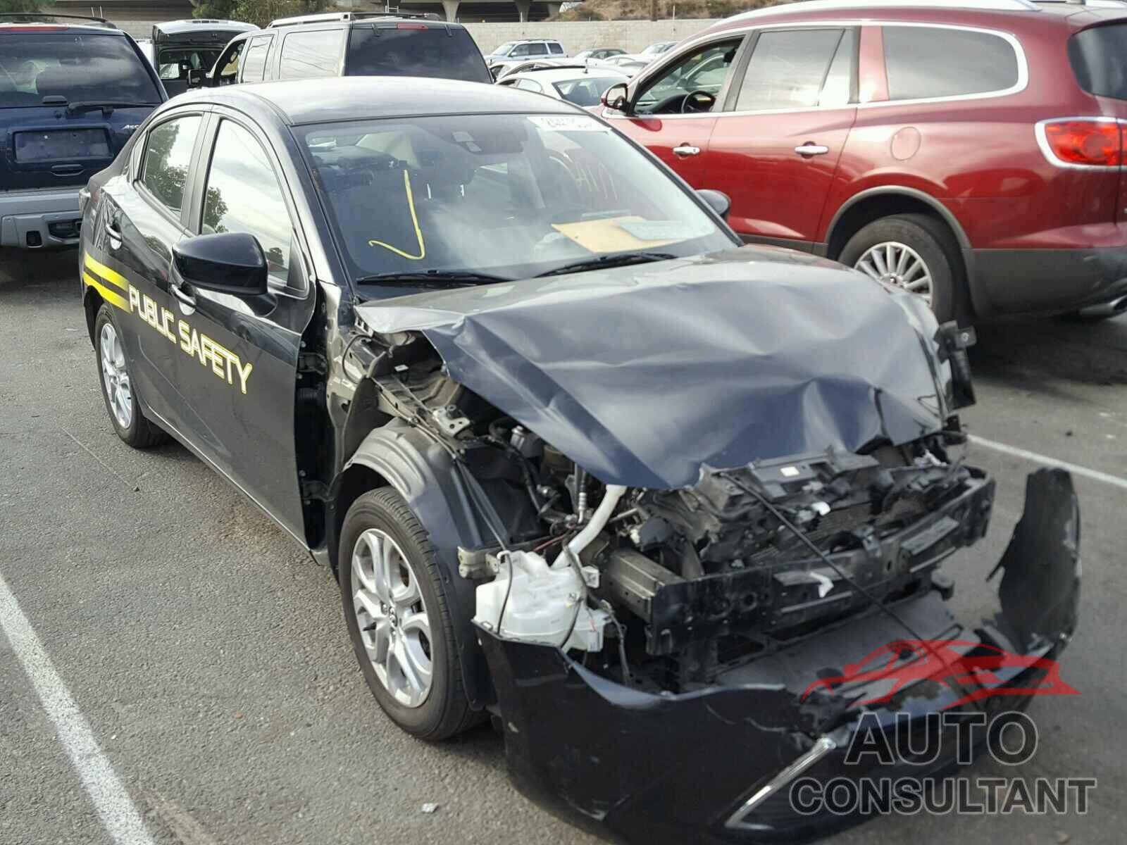 TOYOTA YARIS 2017 - 3MYDLBYV3HY195793