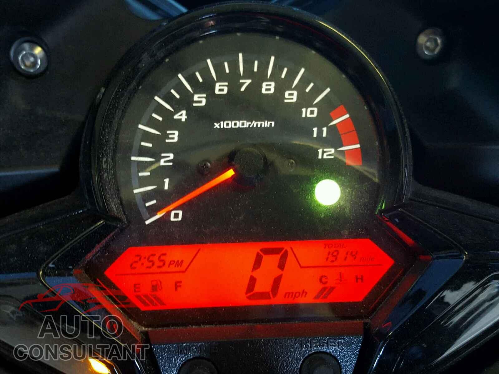HONDA CBR CYCLE 2015 - MLHNC5155F5101015