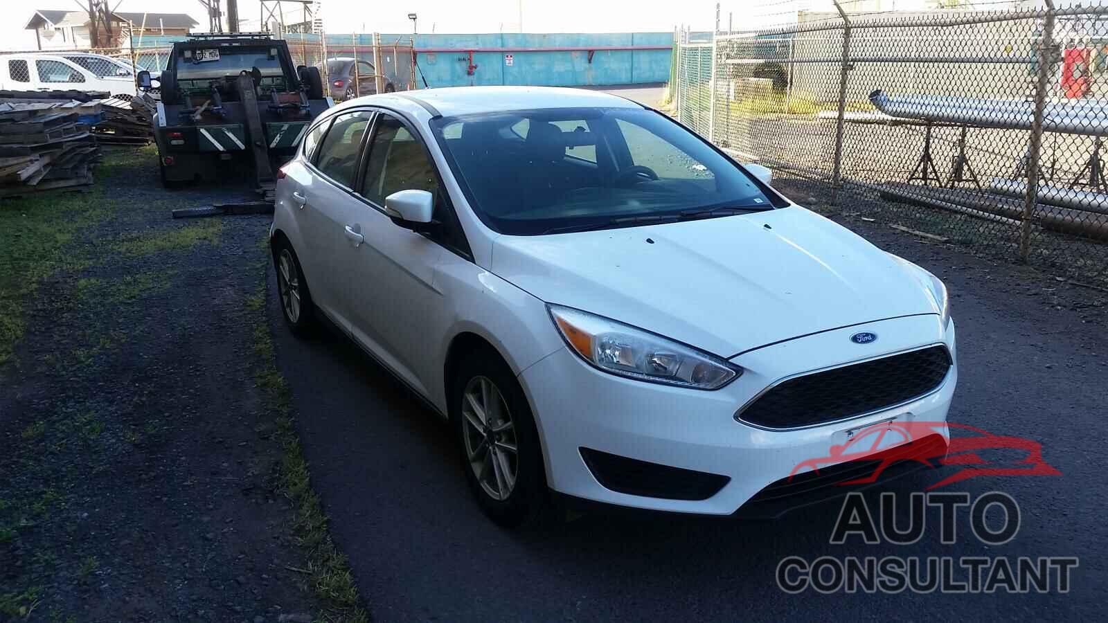 FORD FOCUS 2016 - 1FADP3K21GL263318